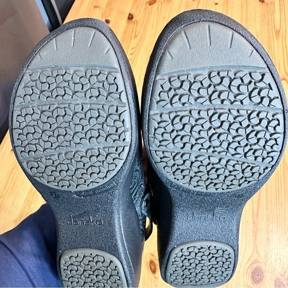 Dansko Ingrid Paisley Black Strap Buckle Slip On Work Slip Resistant Shoes 37 - Picture 10 of 13